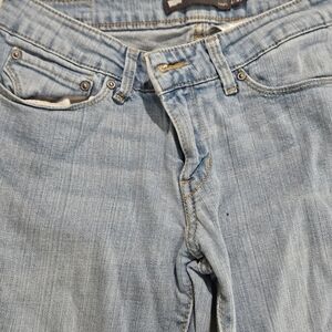 Women levis jeans